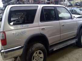 1998 TOYOTA 4RUNNER SILVER SR5 3.4L,AT,4WD.  Z24893